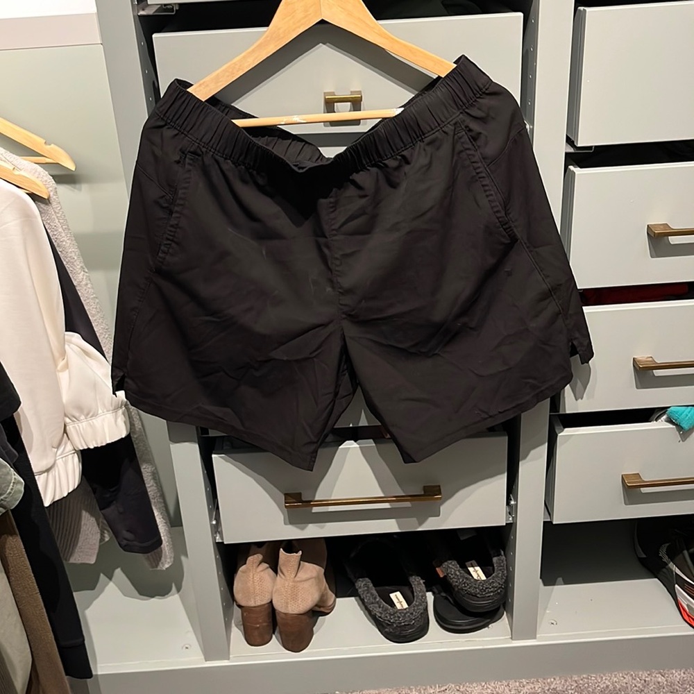 Old navy active shorts